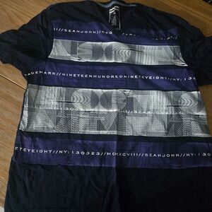 Sean John Black and Purple Graphic Tee